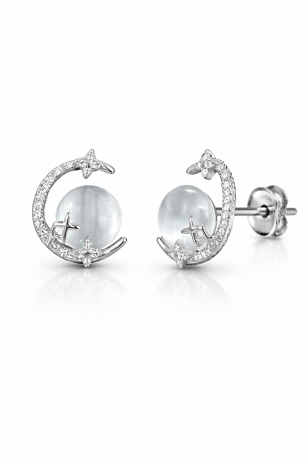 Moon Pearl stud