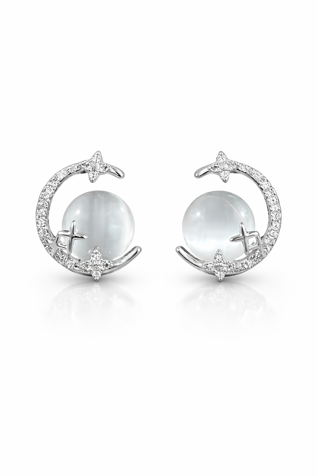 Moon Pearl stud