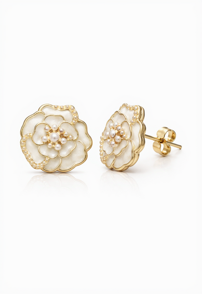 Flora Pearl Studs