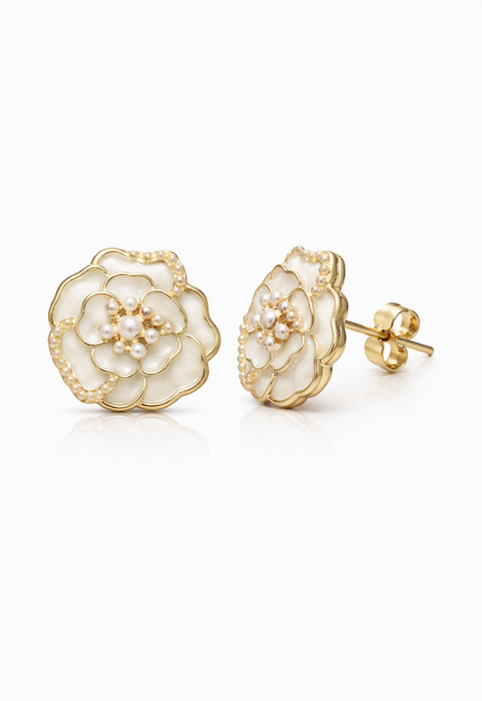 Flora Pearl Studs
