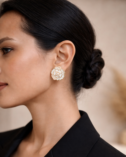 Flora Pearl Studs