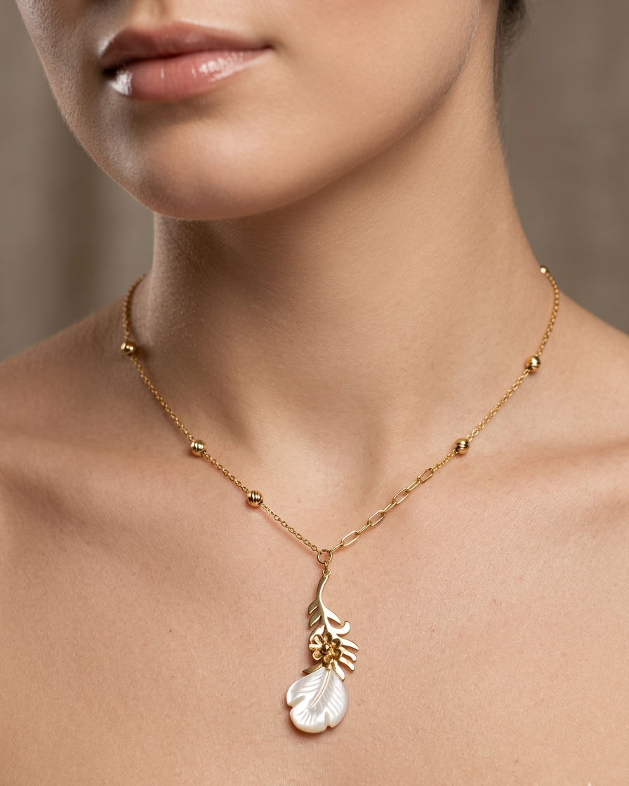 Golden Leaf Bloom Necklace