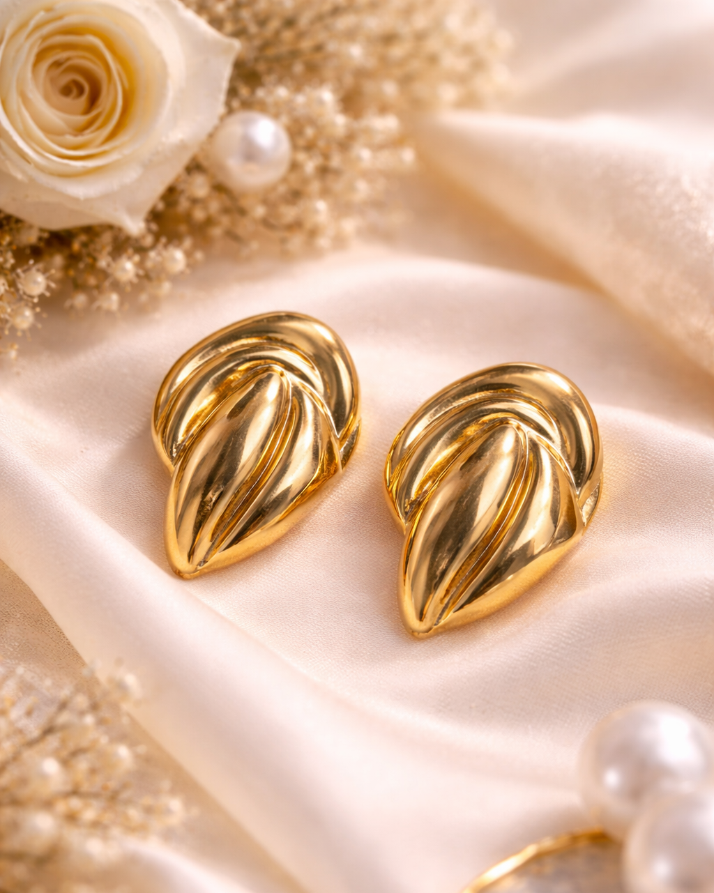 Golden Petal Swirl